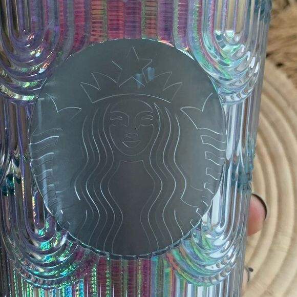 STARBUCKS Iridescent Mermaid Scales Grande 16oz Reusable Tumbler With Straw Blue - Picture 3 of 9